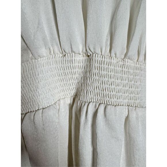 Express white v neck romantic romper sz M - Picture 11 of 13